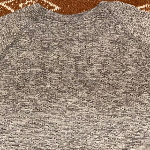 Lululemon Swiftly Tech Cropped Long-Sleeve Shirt 2.0 - Picture 5 of 6